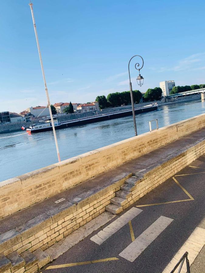 Appartamento Sur Les Quais... Arles Esterno foto